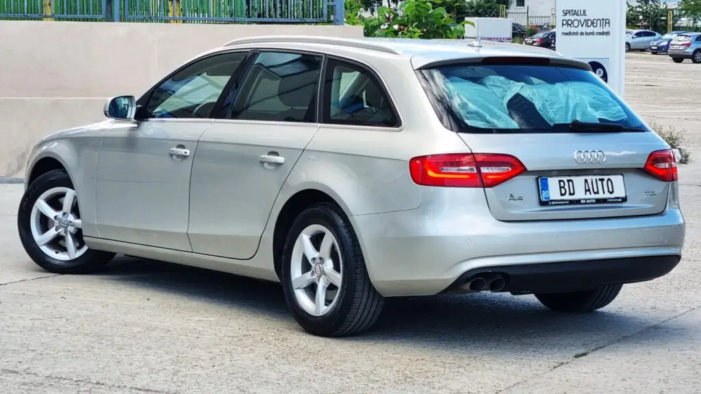 Audi A4 — 2.0 TDI - Ambient fotografia 3