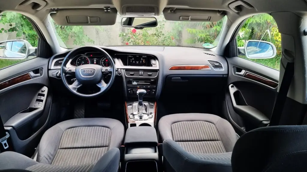 Audi A4 — 2.0 TDI - Ambient fotografia 5