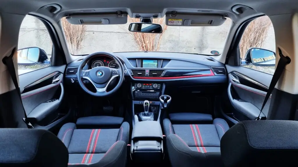 BMW X1 — 2.0d - XDrive - Sport Line fotografia 5