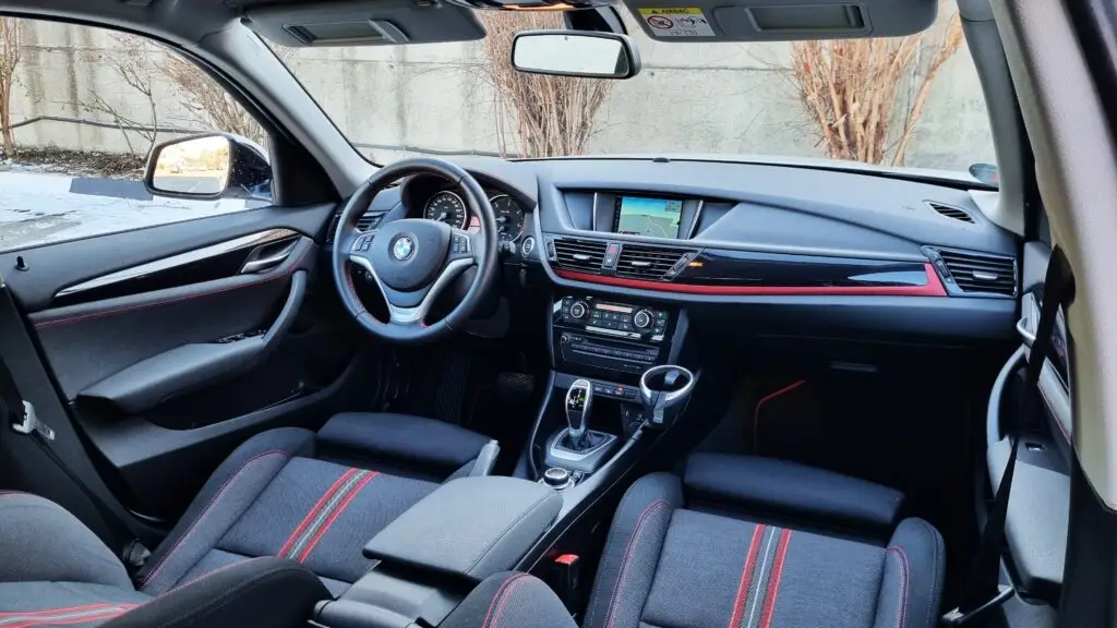 BMW X1 — 2.0d - XDrive - Sport Line fotografia 6