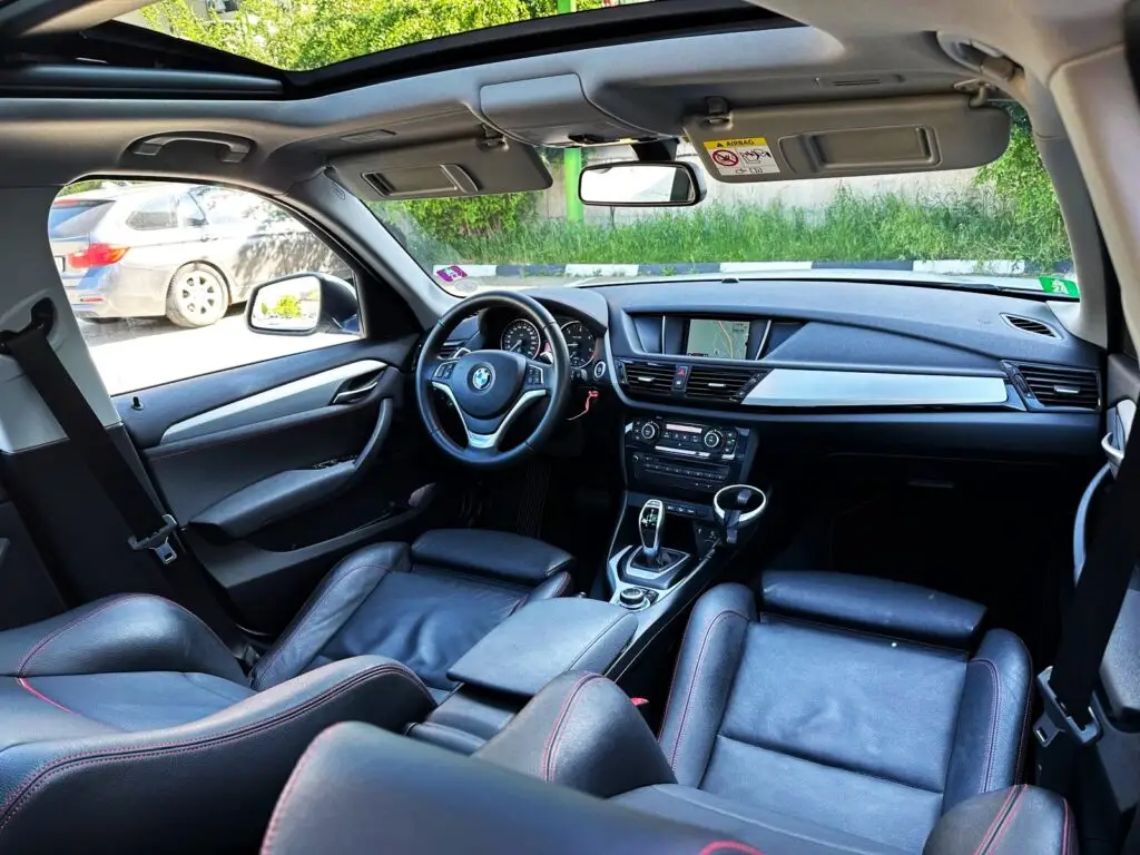 BMW X1 xDrive — 20d - SportLine fotografia 6