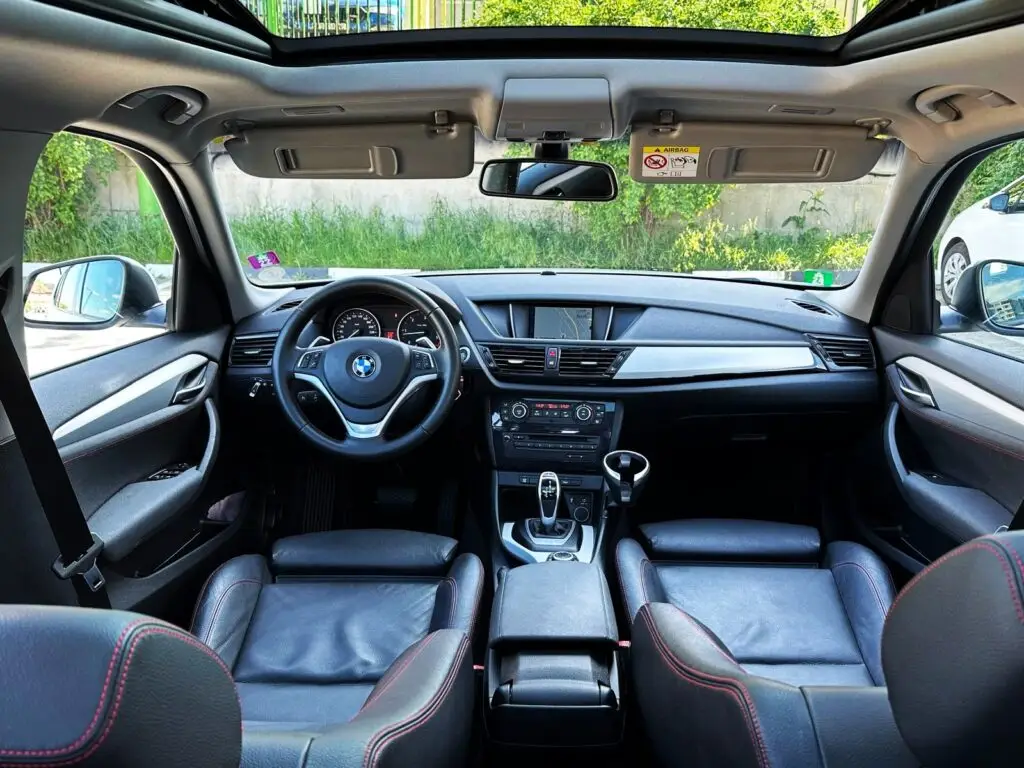 BMW X1 xDrive — 20d - SportLine fotografia 8