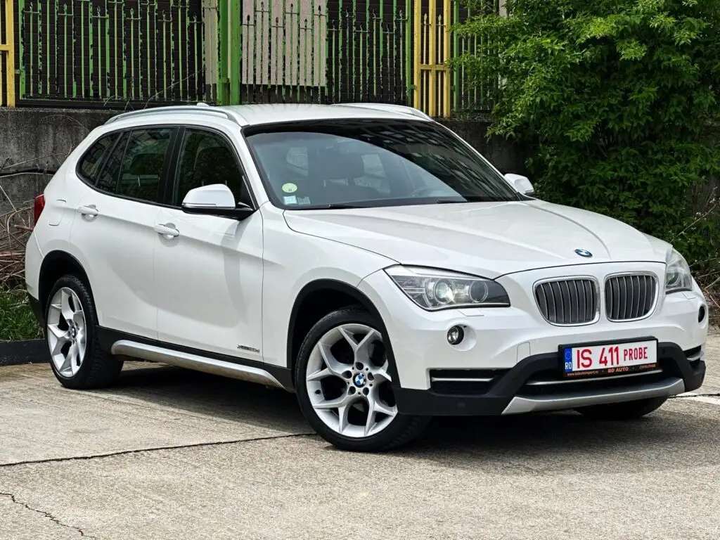 BMW X1 — xDrive 20d - xLine fotografia 2