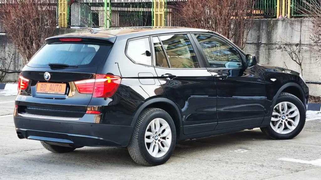 BMW X3 — 2.0d - XDrive - XLine fotografia 4