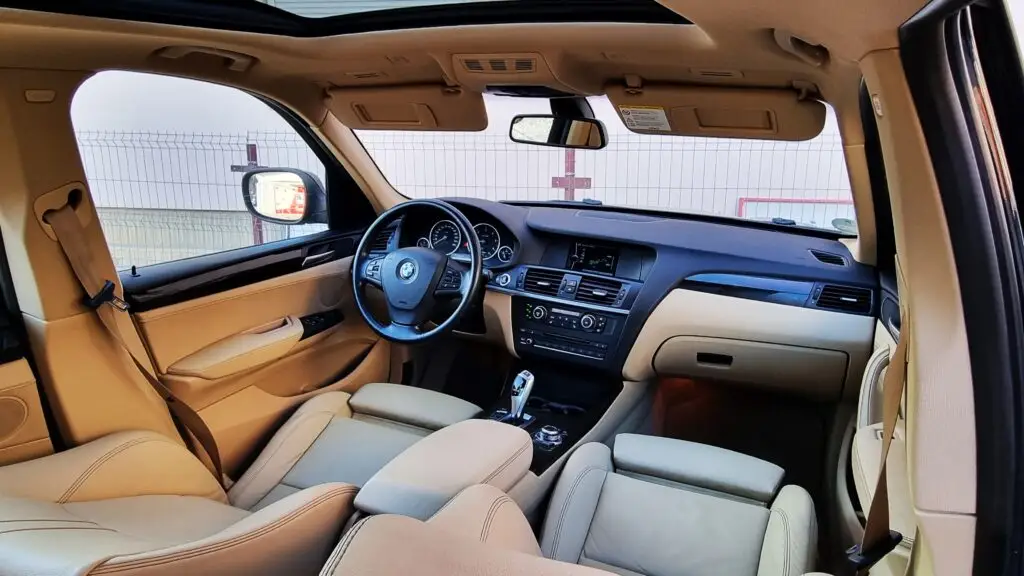 BMW X3 — 2.0d - XDrive - XLine fotografia 7