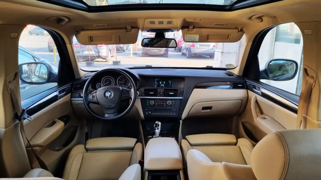 BMW X3 — 2.0d - XDrive - XLine fotografia 8