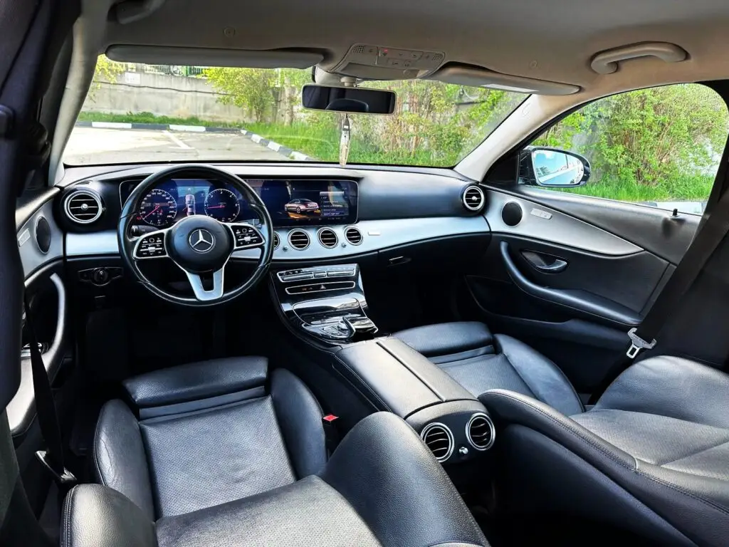 Mercedes Benz E200d fotografia 7