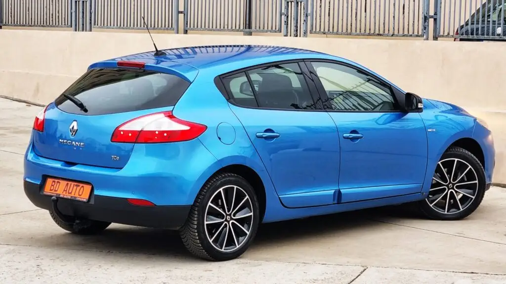 Renault Megane — 1.2 benzina - BOSE Edition fotografia 3