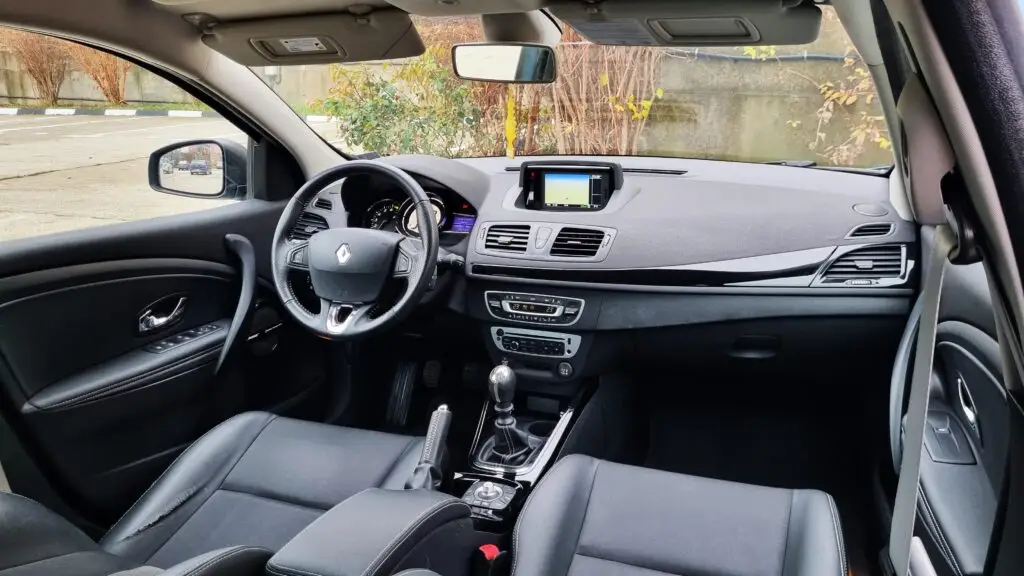 Renault Megane — 1.2 benzina - BOSE Edition fotografia 8