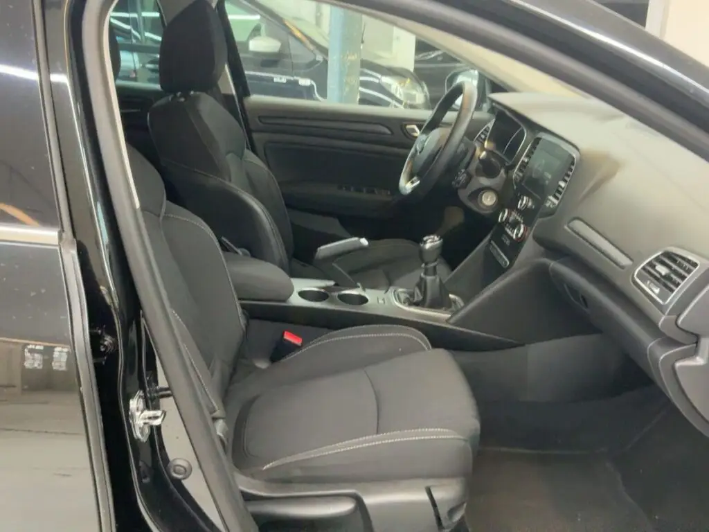 Renault Megane — 1.3 TCe - Limited fotografia 8