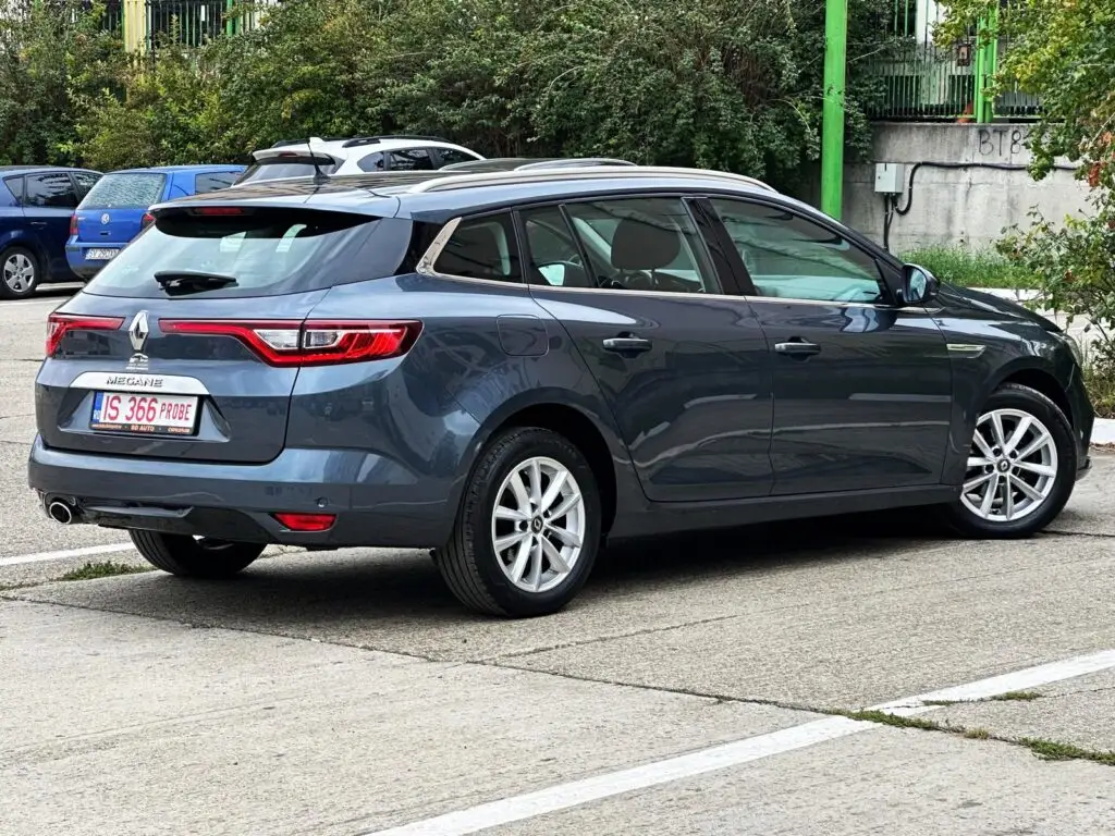 Renault Megane — 1.5 Blue dCi - Zen fotografia 3