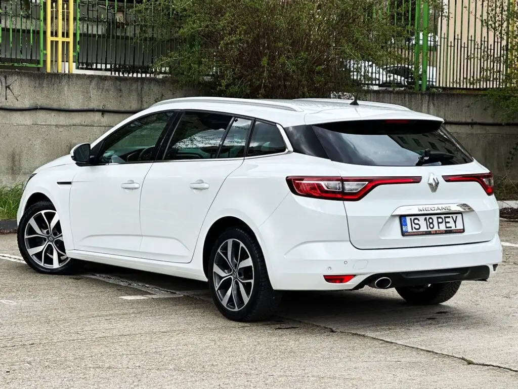Renault Megane — 1.6 dCi Energy BOSE-Edition fotografia 4