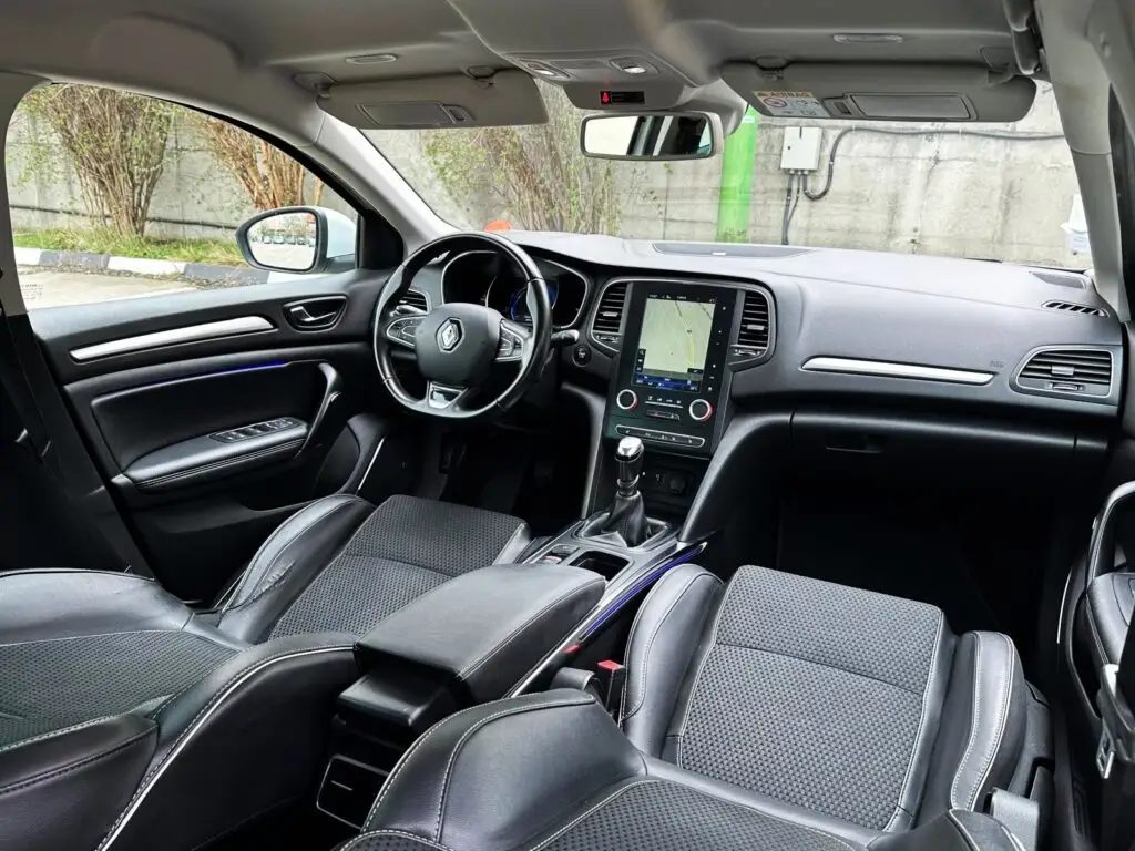 Renault Megane — 1.6 dCi Energy BOSE-Edition fotografia 8