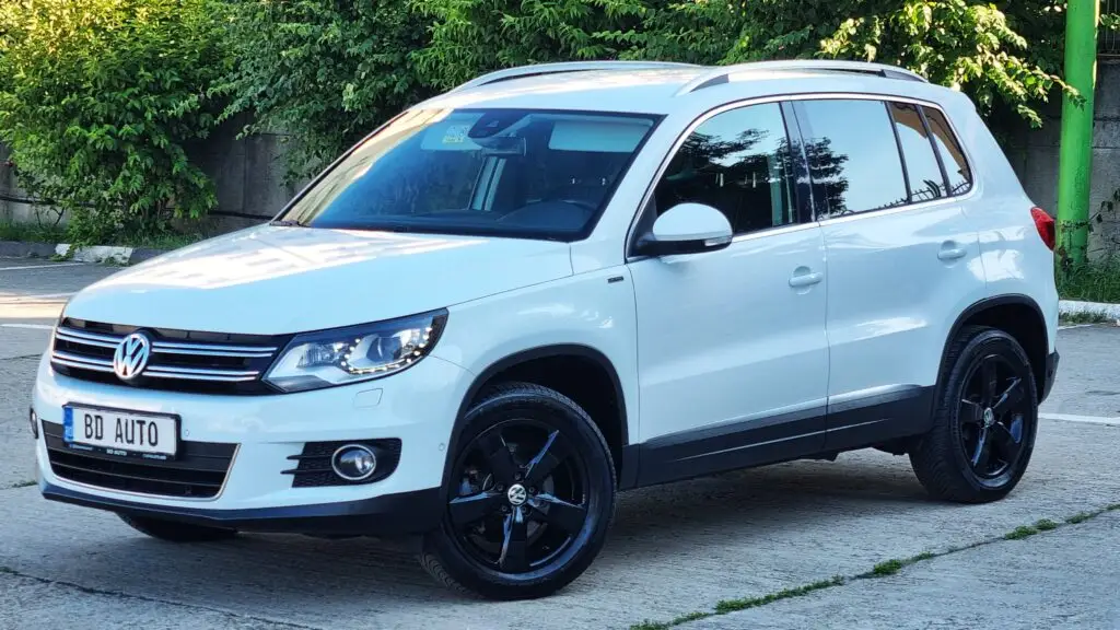 VW Tiguan — 2.0 TDI - LOUNGE 4x4 — vânzări auto Iași