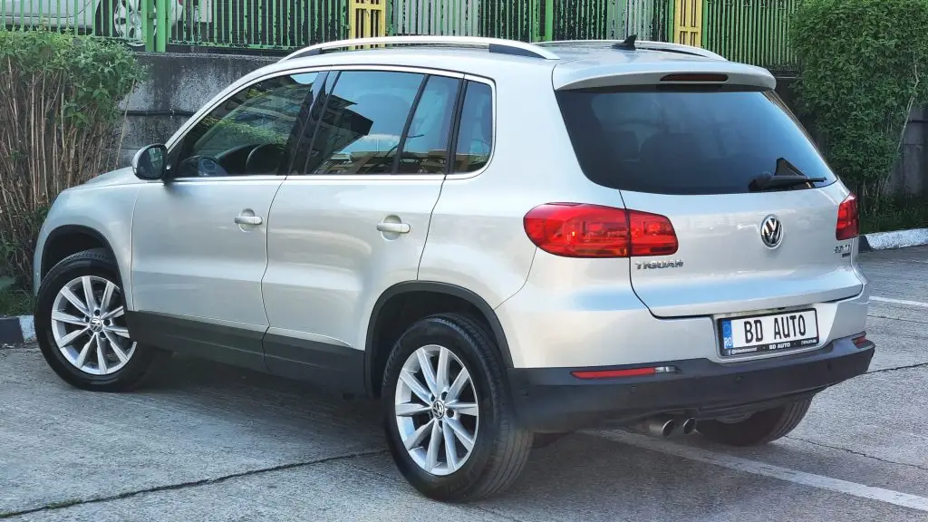 VW TIGUAN — 2.0 TDI Sport&Style 4Motion fotografia 3